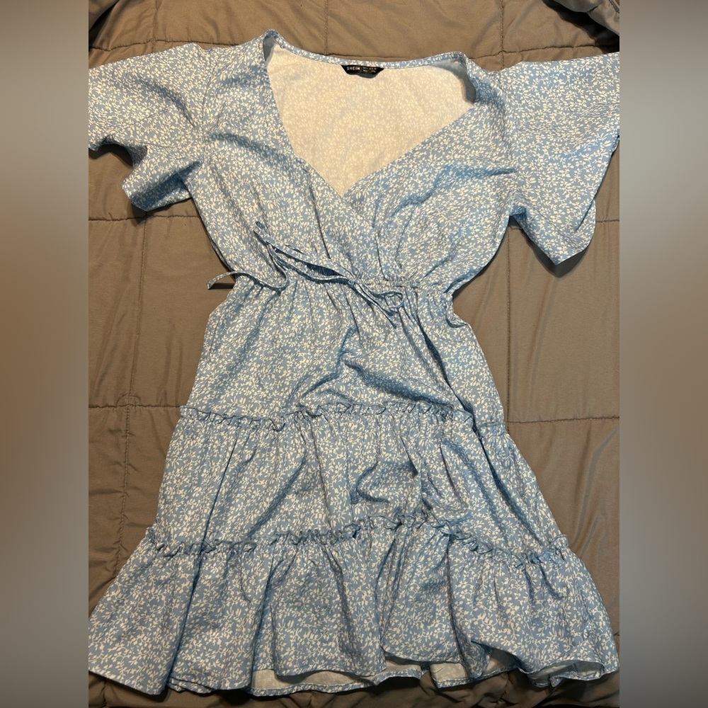 SHEIN Light Blue Floral Mini Dress
